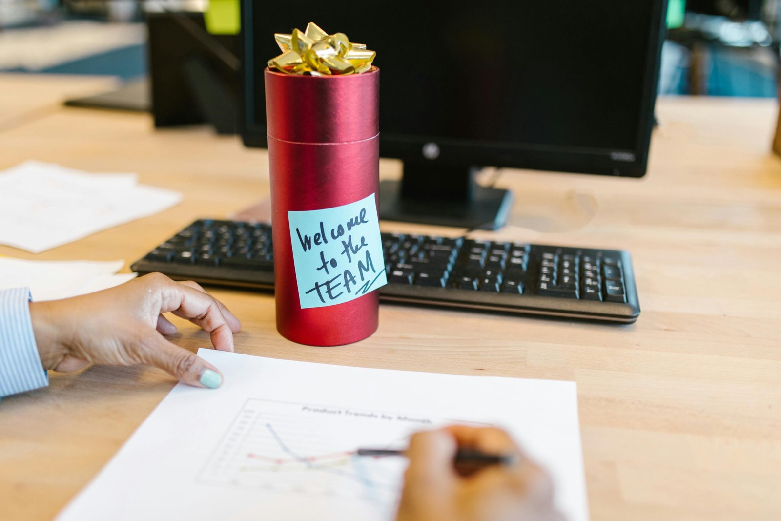 The Psychology of Corporate Gifting: Why Gifts Build Stronger Business Relationships
